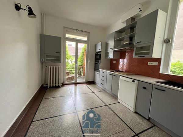 Maison 4 pièce(s) 3 chambre(s) 139 m²