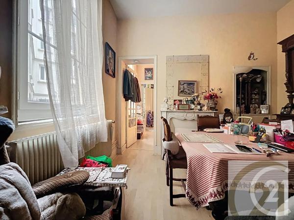 Appartement F2 à vendre  2 pièces - 43 m 2   PUTEAUX  - 92