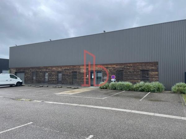 Local Commercial de 700 m² à louer à Bordeaux Ouest-Merignac