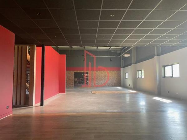 Local Commercial de 700 m² à louer à Bordeaux Ouest-Merignac