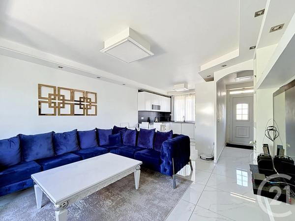 Maison à vendre  5 pièces - 107,15 m 2   COMBS LA VILLE  - 77
