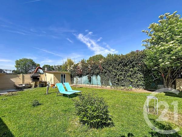 Maison à vendre  5 pièces - 107,15 m 2   COMBS LA VILLE  - 77