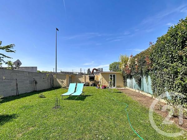 Maison à vendre  5 pièces - 107,15 m 2   COMBS LA VILLE  - 77