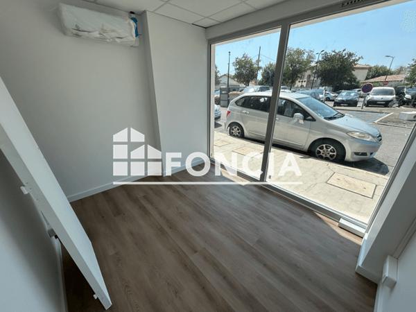 Location Local commercial 3 pièces 40.52 m² - 51 AVENUE DE LA LIBERATION Berre L'etang 13130