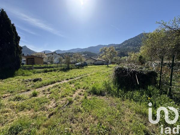 Maison 9 pièces de 270 m² à Fougax-et-Barrineuf (09300)