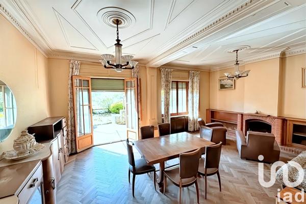 Maison 9 pièces de 270 m² à Fougax-et-Barrineuf (09300)