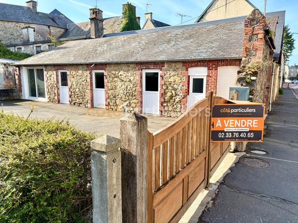 Vente
                Maison147 m² - 2 Pièces -
                    COUTANCES (50200)