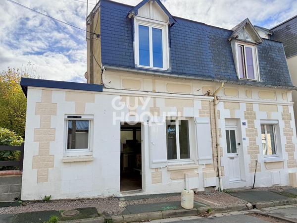 TROUVILLE-SUR-MER, CHARMANTE PETITE MAISON DE VILLE RÉNOVÉE !