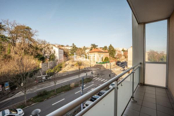 Appartement traversant+cave