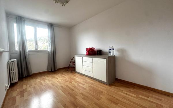 Appartement à vendre    4 pièces • 80 m2 Darnétal