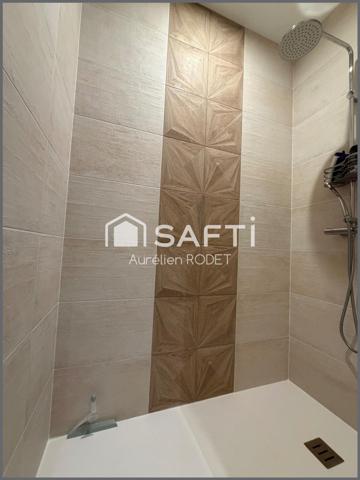 Ancien Hospice entièrement rénové en 2023.