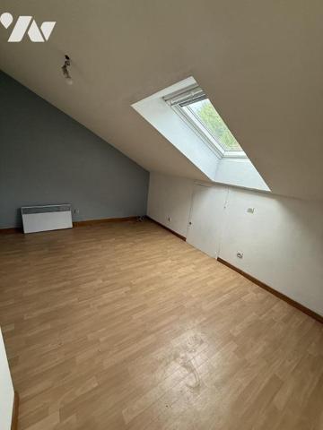 MALICORNE SUR SARTHE : MAISON DE BOURG avec jardin