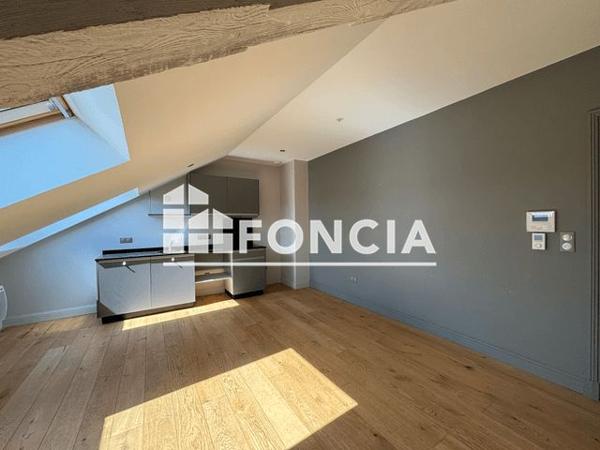 Location Appartement 2 pièces 35 m² - 8 RUE MARIE-VIRGINIE VASLIN Blois 41000