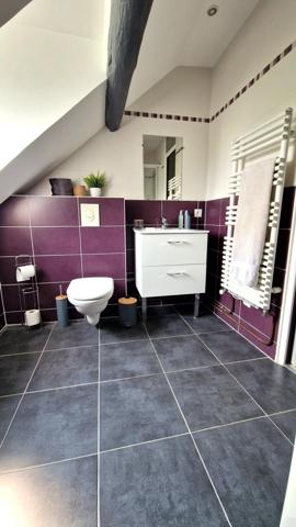 Anciennes écuries royales - 186m2 - 6 chambres - Terrain 724m2