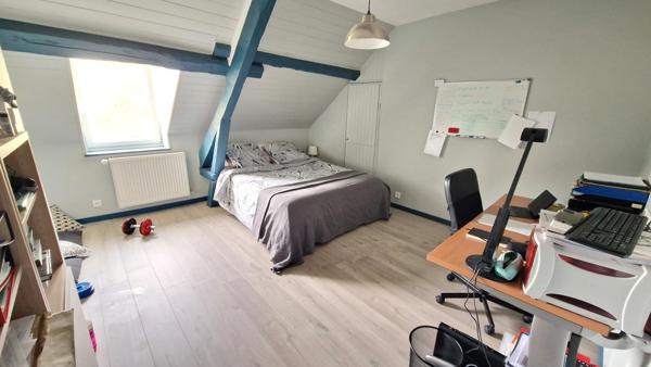 Anciennes écuries royales - 186m2 - 6 chambres - Terrain 724m2