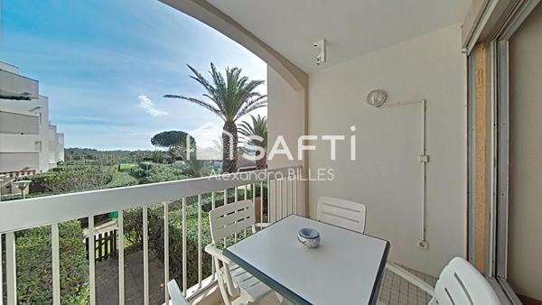 Studio cabine avec terrasse : Résidence Accès direct Plage et piscine