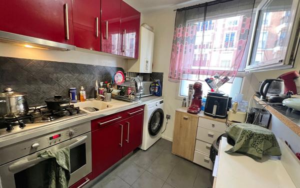 Appartement à vendre    2 pièces • 47 m2 Le Blanc-Mesnil