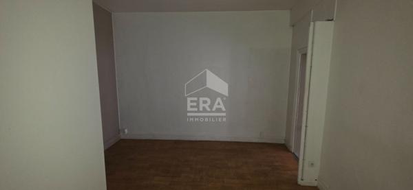 Local commercial en plein centre-ville de Villiers sur Marne