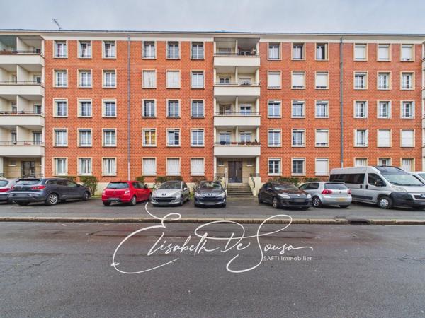 Proche Parc des Lilas, appartement traversant