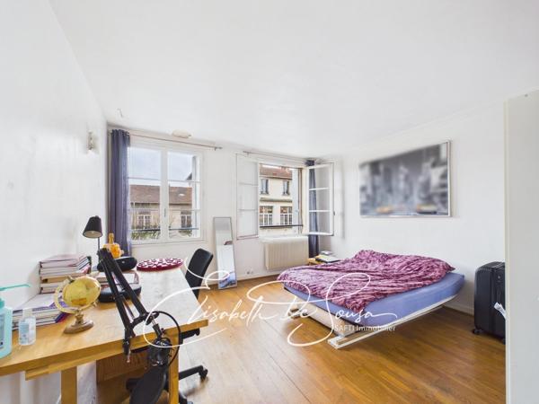 Proche Parc des Lilas, appartement traversant