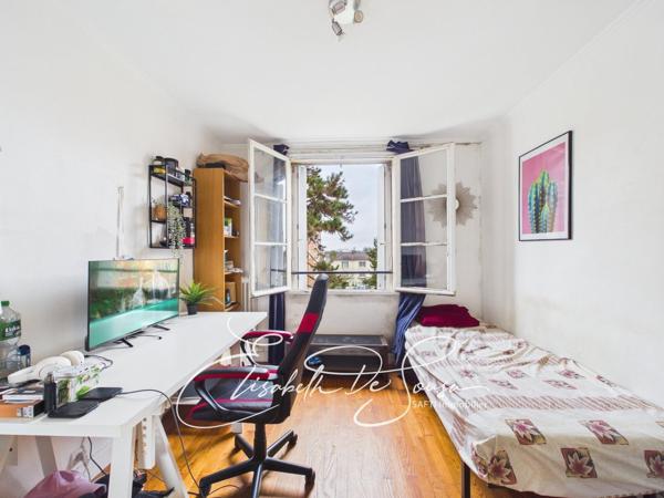 Proche Parc des Lilas, appartement traversant