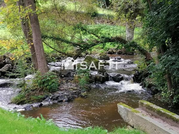 ? Maison atypique 130 m² – Terrain avec rivière – Mortain (50)