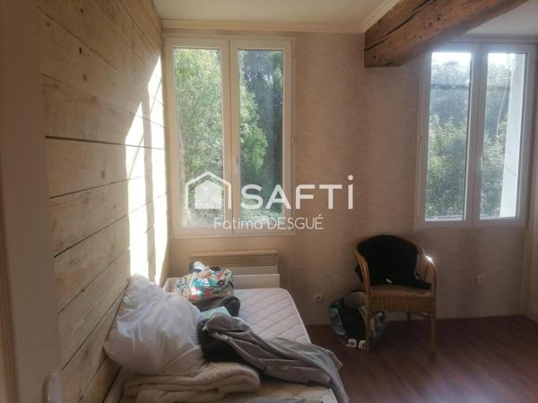 ? Maison atypique 130 m² – Terrain avec rivière – Mortain (50)