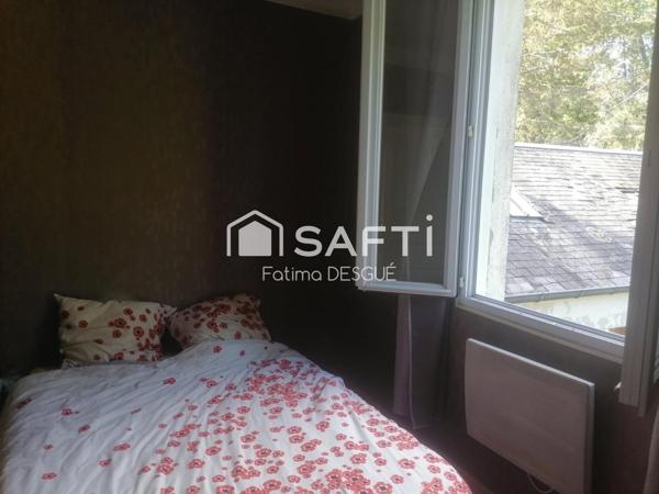 ? Maison atypique 130 m² – Terrain avec rivière – Mortain (50)