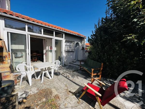 Maison à vendre  3 pièces - 47 m 2   FOURAS  - 17