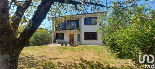 Maison traditionnelle 8 pièces de 160 m² à Floirac (33270)