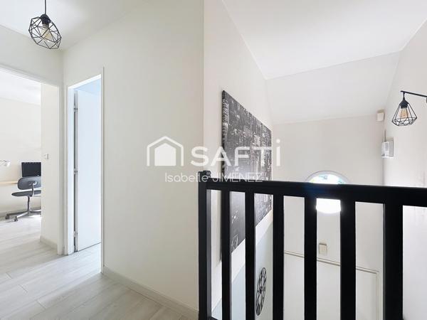 Volume, tranquillité et proche de tout pour cette belle maison de 4 chambres !