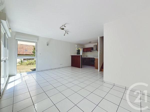 Appartement F4 à vendre  4 pièces - 59 m 2   AUDINCOURT  - 25