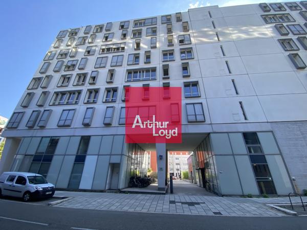 Bureaux à louer à Grenoble face au palais de justice avec parking sous-sol