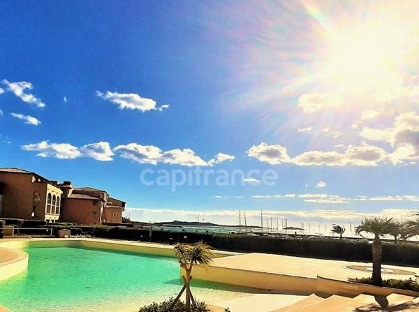 APPARTEMENT T2 TERRASSE + PARKING + PISCINE à vendre SIX-FOURS-LES-PLAGES (83)