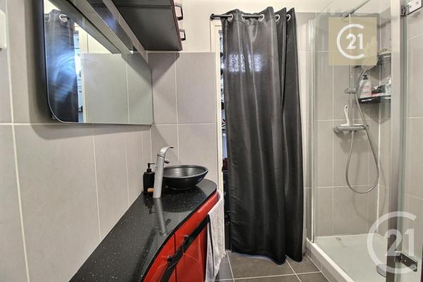 Appartement F2 à vendre  2 pièces - 50 m2 LES PAVILLONS SOUS BOIS - 93