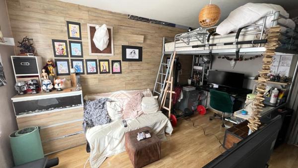 Immeuble 4 lots loués, 2T4, 1 T2 , un local commercial, un terrain pour parking, deux garages, Tarbes périphérie