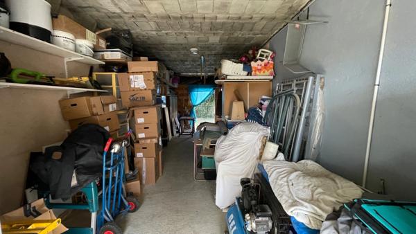 Immeuble 4 lots loués, 2T4, 1 T2 , un local commercial, un terrain pour parking, deux garages, Tarbes périphérie