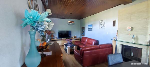 BANS, Grande maison de 196 m2 - 6 chambres + dépendance à fort potentiel