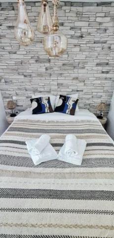 Dpt Aude (11), à vendre CARCASSONNE Immeuble de rapport de 118m244 Appartements : deux T2; deux T1bis