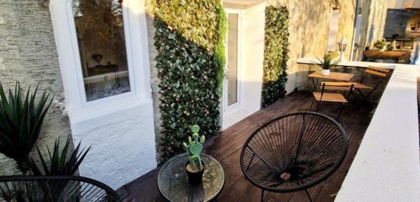 Dpt Aude (11), à vendre CARCASSONNE Immeuble de rapport de 118m244 Appartements : deux T2; deux T1bis