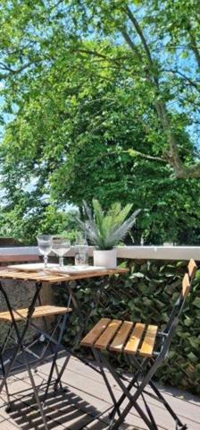 Dpt Aude (11), à vendre CARCASSONNE Immeuble de rapport de 118m244 Appartements : deux T2; deux T1bis