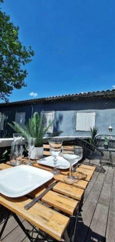 Dpt Aude (11), à vendre CARCASSONNE Immeuble de rapport de 118m244 Appartements : deux T2; deux T1bis