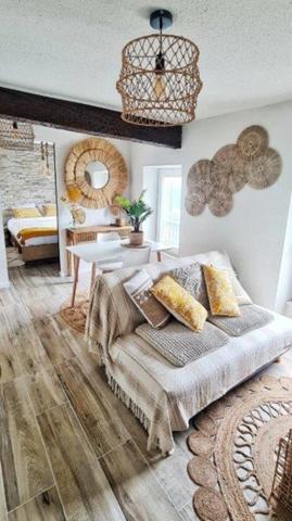 Dpt Aude (11), à vendre CARCASSONNE Immeuble de rapport de 118m244 Appartements : deux T2; deux T1bis