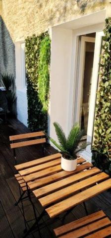 Dpt Aude (11), à vendre CARCASSONNE Immeuble de rapport de 118m244 Appartements : deux T2; deux T1bis