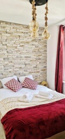 Dpt Aude (11), à vendre CARCASSONNE Immeuble de rapport de 118m244 Appartements : deux T2; deux T1bis