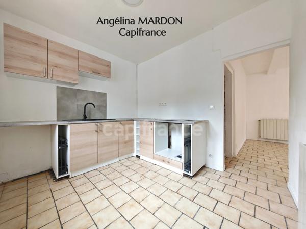 Maison de ville familiale T7 de 139 m² à Bolbec (5 à 6 chambres) avec cour et atelier