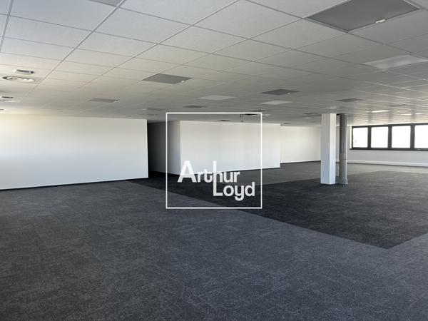 Bureaux à louer à Toulouse 330 m² avec parking privatif