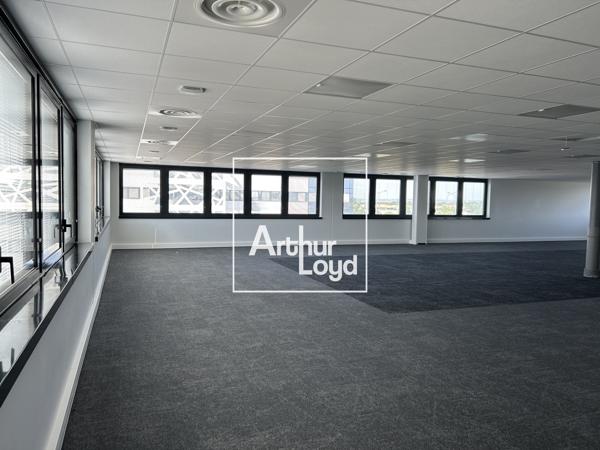 Bureaux à louer à Toulouse 330 m² avec parking privatif