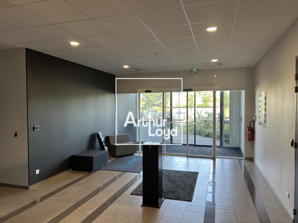 Bureaux à louer à Toulouse 330 m² avec parking privatif