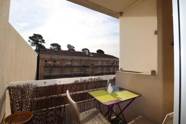 Marseille (13013) Location MEUBLE, ST JEROME 13013 les ESTUDINES: duplex meublé T2 proche des facultés ....